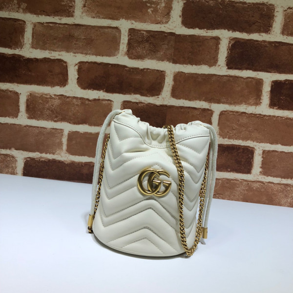 GUCCI GG Marmont mini bucket bag [575163-5] CELINE CHANEL ACCESSORIES LOEWE SHOES LOUIS VUITTON DIRO YSL OTHER BRAND HANDBAGS BALENCIAGA BOTTEGA VENETA GOYARD HERMES BURBERRY VALENTINO GUCCI FENDI MIUMIU CHLOE PRADA BVLGARI SUITCASE NEW ARRIVAL 