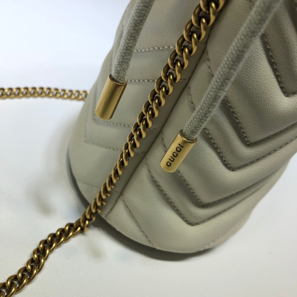 GUCCI GG Marmont mini bucket bag [575163-5] CELINE CHANEL ACCESSORIES LOEWE SHOES LOUIS VUITTON DIRO YSL OTHER BRAND HANDBAGS BALENCIAGA BOTTEGA VENETA GOYARD HERMES BURBERRY VALENTINO GUCCI FENDI MIUMIU CHLOE PRADA BVLGARI SUITCASE NEW ARRIVAL 