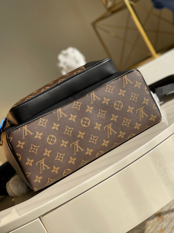 LOUIS VUITTON DEAN BACKPACK [M45335] CELINE CHANEL ACCESSORIES LOEWE SHOES LOUIS VUITTON DIRO YSL OTHER BRAND HANDBAGS BALENCIAGA BOTTEGA VENETA GOYARD HERMES BURBERRY VALENTINO GUCCI FENDI MIUMIU CHLOE PRADA BVLGARI SUITCASE NEW ARRIVAL 