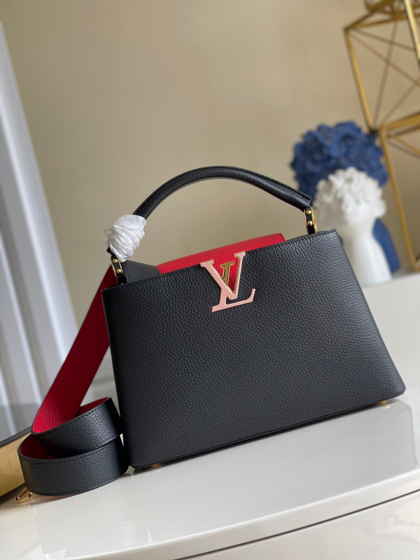 LOUIS VUITTON CAPUCINES PM [Louis859] CELINE CHANEL ACCESSORIES LOEWE SHOES LOUIS VUITTON DIRO YSL OTHER BRAND HANDBAGS BALENCIAGA BOTTEGA VENETA GOYARD HERMES BURBERRY VALENTINO GUCCI FENDI MIUMIU CHLOE PRADA BVLGARI SUITCASE NEW ARRIVAL 