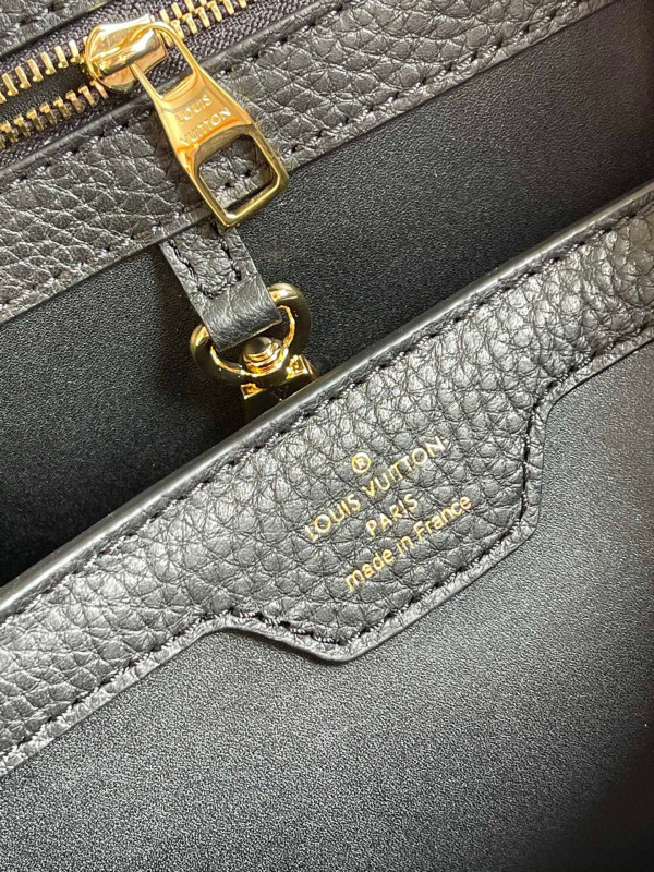 LOUIS VUITTON CAPUCINES PM [Louis859] CELINE CHANEL ACCESSORIES LOEWE SHOES LOUIS VUITTON DIRO YSL OTHER BRAND HANDBAGS BALENCIAGA BOTTEGA VENETA GOYARD HERMES BURBERRY VALENTINO GUCCI FENDI MIUMIU CHLOE PRADA BVLGARI SUITCASE NEW ARRIVAL 