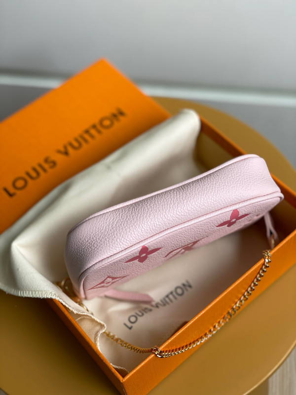 LOUIS VUITTON MINI POCHETTE ACCESSOIRES [M80501] CELINE CHANEL ACCESSORIES LOEWE SHOES LOUIS VUITTON DIRO YSL OTHER BRAND HANDBAGS BALENCIAGA BOTTEGA VENETA GOYARD HERMES BURBERRY VALENTINO GUCCI FENDI MIUMIU CHLOE PRADA BVLGARI SUITCASE NEW ARRIVAL 