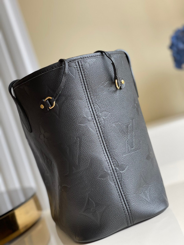 LOUIS VUITTON NEVERFULL MM [M45685] CELINE CHANEL ACCESSORIES LOEWE SHOES LOUIS VUITTON DIRO YSL OTHER BRAND HANDBAGS BALENCIAGA BOTTEGA VENETA GOYARD HERMES BURBERRY VALENTINO GUCCI FENDI MIUMIU CHLOE PRADA BVLGARI SUITCASE NEW ARRIVAL 