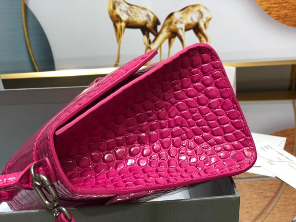 BALENCIAGA HOURGLASS [Balenciaga177] CELINE CHANEL ACCESSORIES LOEWE SHOES LOUIS VUITTON DIRO YSL OTHER BRAND HANDBAGS BALENCIAGA BOTTEGA VENETA GOYARD HERMES BURBERRY VALENTINO GUCCI FENDI MIUMIU CHLOE PRADA BVLGARI SUITCASE NEW ARRIVAL 
