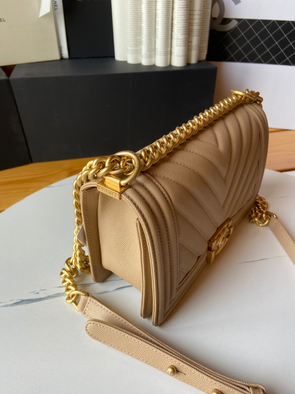 CL BOY BAG 20CM/25CM [Chanle1712] CELINE CHANEL ACCESSORIES LOEWE SHOES LOUIS VUITTON DIRO YSL OTHER BRAND HANDBAGS BALENCIAGA BOTTEGA VENETA GOYARD HERMES BURBERRY VALENTINO GUCCI FENDI MIUMIU CHLOE PRADA BVLGARI SUITCASE NEW ARRIVAL 