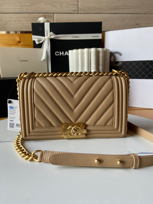 CL BOY BAG 20CM/25CM [Chanle1712] CELINE CHANEL ACCESSORIES LOEWE SHOES LOUIS VUITTON DIRO YSL OTHER BRAND HANDBAGS BALENCIAGA BOTTEGA VENETA GOYARD HERMES BURBERRY VALENTINO GUCCI FENDI MIUMIU CHLOE PRADA BVLGARI SUITCASE NEW ARRIVAL 