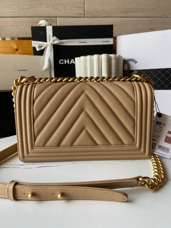 CL BOY BAG 20CM/25CM [Chanle1712] CELINE CHANEL ACCESSORIES LOEWE SHOES LOUIS VUITTON DIRO YSL OTHER BRAND HANDBAGS BALENCIAGA BOTTEGA VENETA GOYARD HERMES BURBERRY VALENTINO GUCCI FENDI MIUMIU CHLOE PRADA BVLGARI SUITCASE NEW ARRIVAL 