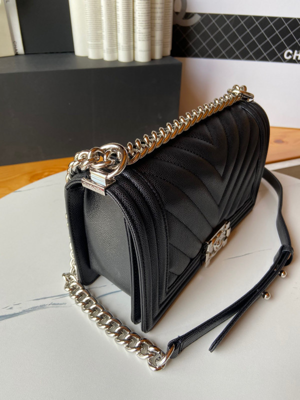 CL BOY BAG 20CM/25CM [Chanle1710] CELINE CHANEL ACCESSORIES LOEWE SHOES LOUIS VUITTON DIRO YSL OTHER BRAND HANDBAGS BALENCIAGA BOTTEGA VENETA GOYARD HERMES BURBERRY VALENTINO GUCCI FENDI MIUMIU CHLOE PRADA BVLGARI SUITCASE NEW ARRIVAL 