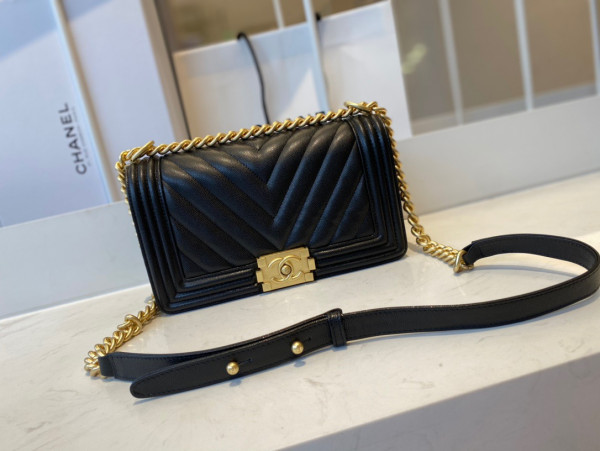 CL BOY BAG 20CM/25CM [Chanle1708] CELINE CHANEL ACCESSORIES LOEWE SHOES LOUIS VUITTON DIRO YSL OTHER BRAND HANDBAGS BALENCIAGA BOTTEGA VENETA GOYARD HERMES BURBERRY VALENTINO GUCCI FENDI MIUMIU CHLOE PRADA BVLGARI SUITCASE NEW ARRIVAL 