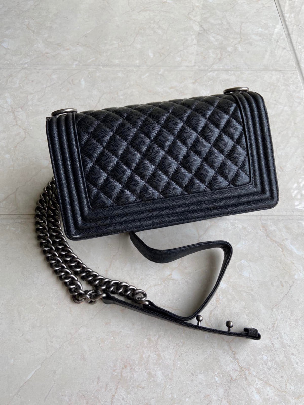 CL BOY BAG 20CM/25CM [Chanle1704] CELINE CHANEL ACCESSORIES LOEWE SHOES LOUIS VUITTON DIRO YSL OTHER BRAND HANDBAGS BALENCIAGA BOTTEGA VENETA GOYARD HERMES BURBERRY VALENTINO GUCCI FENDI MIUMIU CHLOE PRADA BVLGARI SUITCASE NEW ARRIVAL 