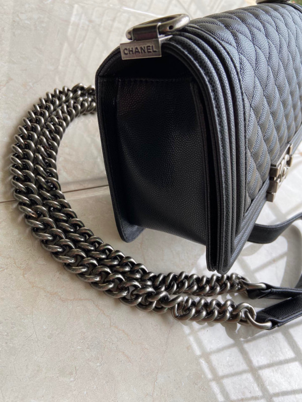 CL BOY BAG 20CM/25CM [Chanle1704] CELINE CHANEL ACCESSORIES LOEWE SHOES LOUIS VUITTON DIRO YSL OTHER BRAND HANDBAGS BALENCIAGA BOTTEGA VENETA GOYARD HERMES BURBERRY VALENTINO GUCCI FENDI MIUMIU CHLOE PRADA BVLGARI SUITCASE NEW ARRIVAL 