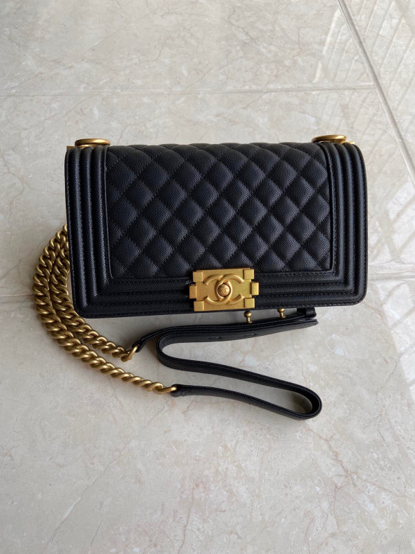 CL BOY BAG 20CM/25CM [Chanle1703] CELINE CHANEL ACCESSORIES LOEWE SHOES LOUIS VUITTON DIRO YSL OTHER BRAND HANDBAGS BALENCIAGA BOTTEGA VENETA GOYARD HERMES BURBERRY VALENTINO GUCCI FENDI MIUMIU CHLOE PRADA BVLGARI SUITCASE NEW ARRIVAL 