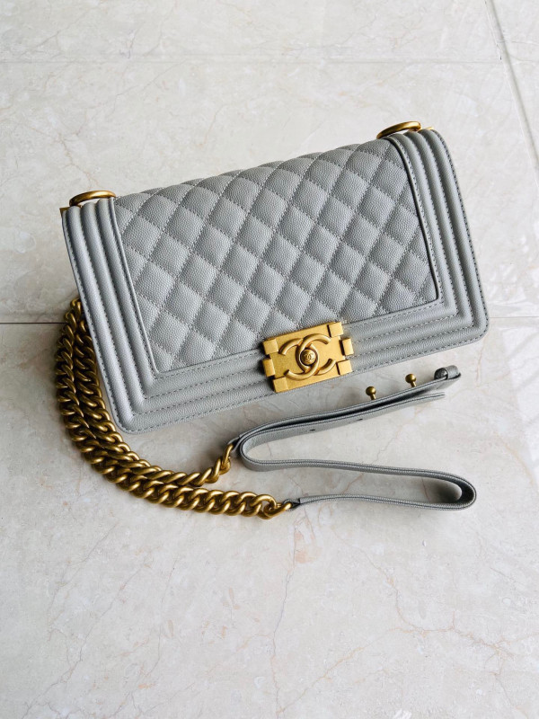 CL BOY BAG [Chanle1697] CELINE CHANEL ACCESSORIES LOEWE SHOES LOUIS VUITTON DIRO YSL OTHER BRAND HANDBAGS BALENCIAGA BOTTEGA VENETA GOYARD HERMES BURBERRY VALENTINO GUCCI FENDI MIUMIU CHLOE PRADA BVLGARI SUITCASE NEW ARRIVAL 