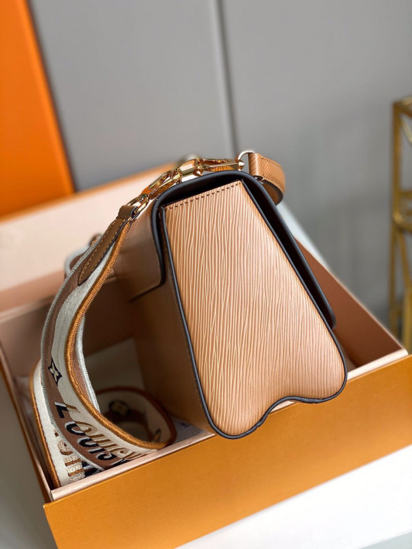 LOUIS VUITTON TWIST MM [M57506] CELINE CHANEL ACCESSORIES LOEWE SHOES LOUIS VUITTON DIRO YSL OTHER BRAND HANDBAGS BALENCIAGA BOTTEGA VENETA GOYARD HERMES BURBERRY VALENTINO GUCCI FENDI MIUMIU CHLOE PRADA BVLGARI SUITCASE NEW ARRIVAL 