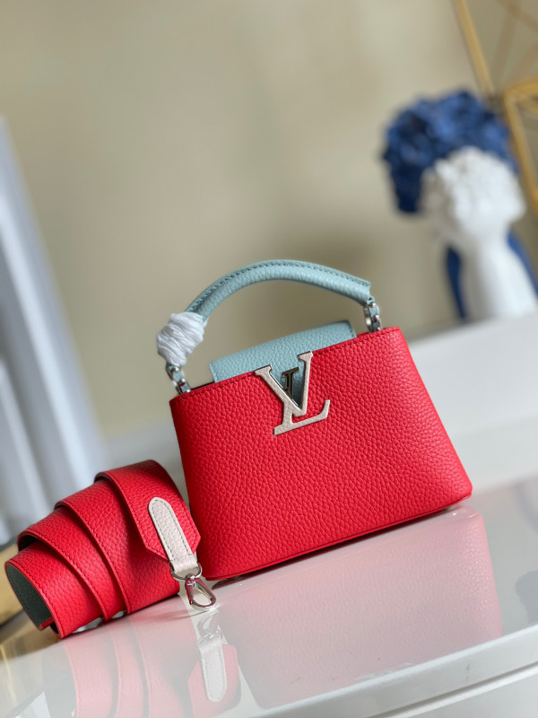 LOUIS VUITTON CAPUCINES MINI [M57520] CELINE CHANEL ACCESSORIES LOEWE SHOES LOUIS VUITTON DIRO YSL OTHER BRAND HANDBAGS BALENCIAGA BOTTEGA VENETA GOYARD HERMES BURBERRY VALENTINO GUCCI FENDI MIUMIU CHLOE PRADA BVLGARI SUITCASE NEW ARRIVAL 
