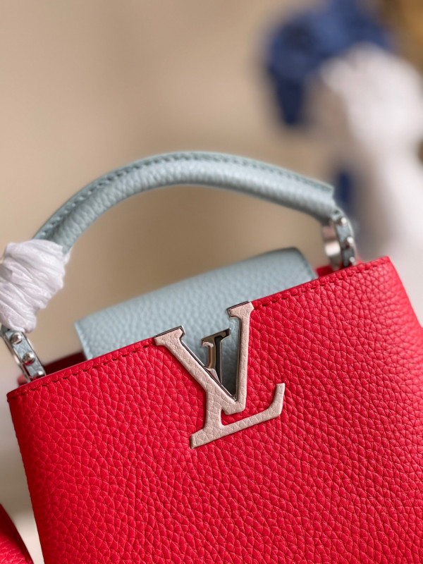 LOUIS VUITTON CAPUCINES MINI [M57520] CELINE CHANEL ACCESSORIES LOEWE SHOES LOUIS VUITTON DIRO YSL OTHER BRAND HANDBAGS BALENCIAGA BOTTEGA VENETA GOYARD HERMES BURBERRY VALENTINO GUCCI FENDI MIUMIU CHLOE PRADA BVLGARI SUITCASE NEW ARRIVAL 