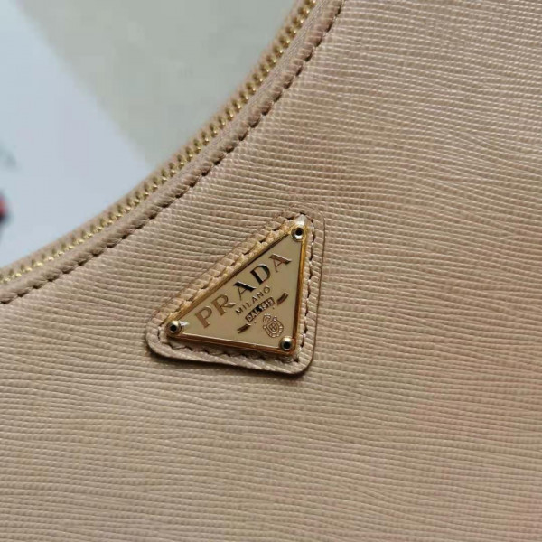 PRADA Re-Edition 2005 Saffiano leather bag [1BH204-11] CELINE CHANEL ACCESSORIES LOEWE SHOES LOUIS VUITTON DIRO YSL OTHER BRAND HANDBAGS BALENCIAGA BOTTEGA VENETA GOYARD HERMES BURBERRY VALENTINO GUCCI FENDI MIUMIU CHLOE PRADA BVLGARI SUITCASE NEW ARRIVAL 