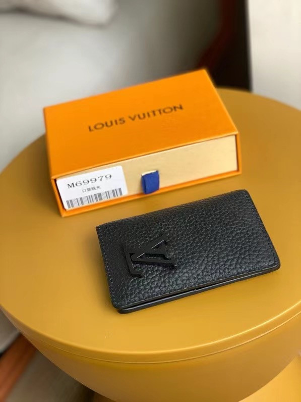 LOUIS VUITTON POCKET ORGANIZER [M69979] CELINE CHANEL ACCESSORIES LOEWE SHOES LOUIS VUITTON DIRO YSL OTHER BRAND HANDBAGS BALENCIAGA BOTTEGA VENETA GOYARD HERMES BURBERRY VALENTINO GUCCI FENDI MIUMIU CHLOE PRADA BVLGARI SUITCASE NEW ARRIVAL 