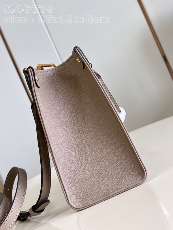 LOUIS VUITTON ONTHEGO PM [M45779] CELINE CHANEL ACCESSORIES LOEWE SHOES LOUIS VUITTON DIRO YSL OTHER BRAND HANDBAGS BALENCIAGA BOTTEGA VENETA GOYARD HERMES BURBERRY VALENTINO GUCCI FENDI MIUMIU CHLOE PRADA BVLGARI SUITCASE NEW ARRIVAL 