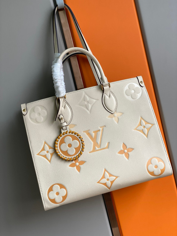 LOUIS VUITTON ONTHEGO MM [M45717] CELINE CHANEL ACCESSORIES LOEWE SHOES LOUIS VUITTON DIRO YSL OTHER BRAND HANDBAGS BALENCIAGA BOTTEGA VENETA GOYARD HERMES BURBERRY VALENTINO GUCCI FENDI MIUMIU CHLOE PRADA BVLGARI SUITCASE NEW ARRIVAL 