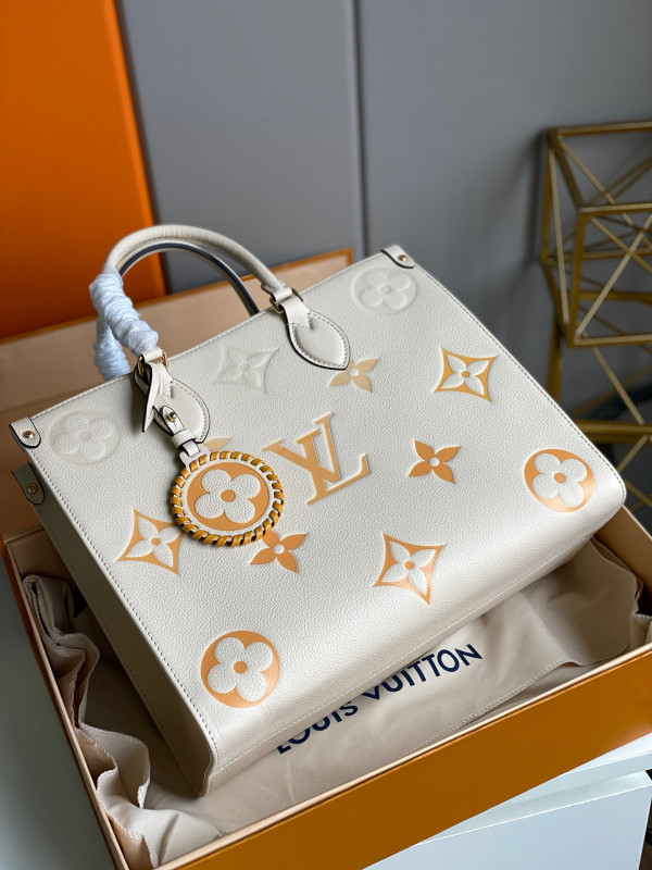 LOUIS VUITTON ONTHEGO MM [M45717] CELINE CHANEL ACCESSORIES LOEWE SHOES LOUIS VUITTON DIRO YSL OTHER BRAND HANDBAGS BALENCIAGA BOTTEGA VENETA GOYARD HERMES BURBERRY VALENTINO GUCCI FENDI MIUMIU CHLOE PRADA BVLGARI SUITCASE NEW ARRIVAL 