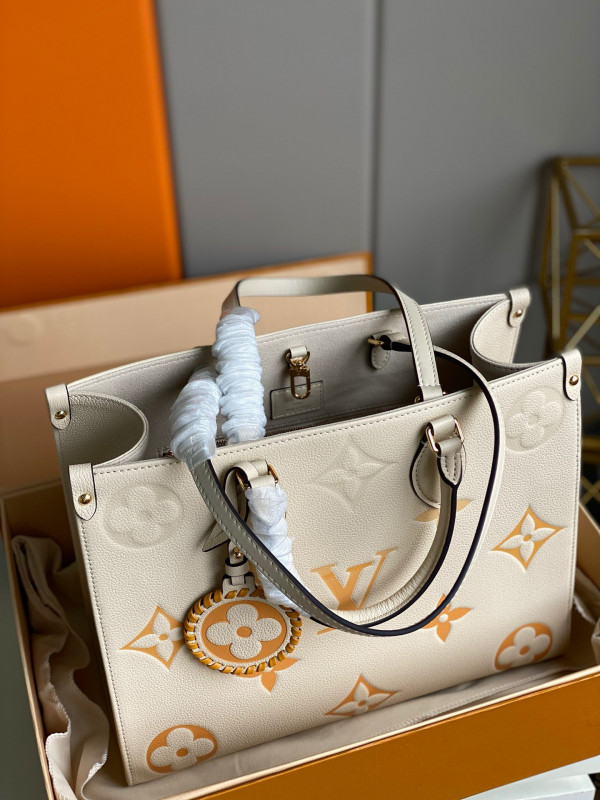 LOUIS VUITTON ONTHEGO MM [M45717] CELINE CHANEL ACCESSORIES LOEWE SHOES LOUIS VUITTON DIRO YSL OTHER BRAND HANDBAGS BALENCIAGA BOTTEGA VENETA GOYARD HERMES BURBERRY VALENTINO GUCCI FENDI MIUMIU CHLOE PRADA BVLGARI SUITCASE NEW ARRIVAL 
