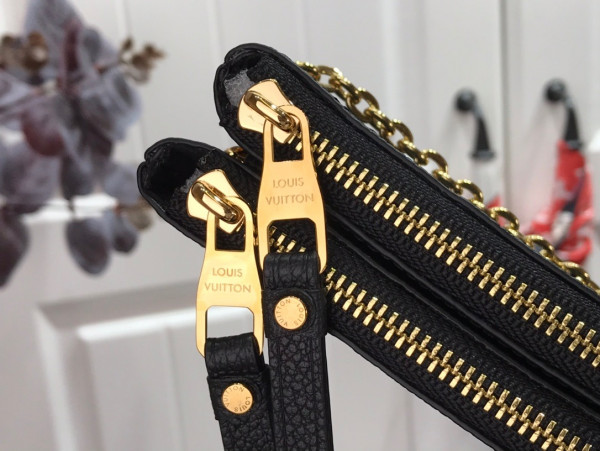 LOUIS VUITTON DOUBLE ZIP POCHETTE [M68568] CELINE CHANEL ACCESSORIES LOEWE SHOES LOUIS VUITTON DIRO YSL OTHER BRAND HANDBAGS BALENCIAGA BOTTEGA VENETA GOYARD HERMES BURBERRY VALENTINO GUCCI FENDI MIUMIU CHLOE PRADA BVLGARI SUITCASE NEW ARRIVAL 