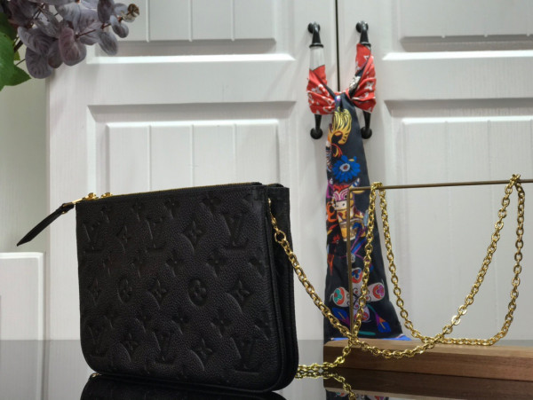 LOUIS VUITTON DOUBLE ZIP POCHETTE [M68568] CELINE CHANEL ACCESSORIES LOEWE SHOES LOUIS VUITTON DIRO YSL OTHER BRAND HANDBAGS BALENCIAGA BOTTEGA VENETA GOYARD HERMES BURBERRY VALENTINO GUCCI FENDI MIUMIU CHLOE PRADA BVLGARI SUITCASE NEW ARRIVAL 