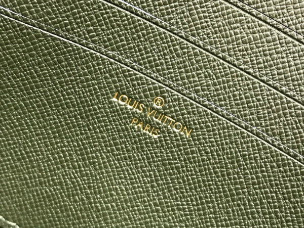 LOUIS VUITTON FELICIE STRAP & GO [Louis846] CELINE CHANEL ACCESSORIES LOEWE SHOES LOUIS VUITTON DIRO YSL OTHER BRAND HANDBAGS BALENCIAGA BOTTEGA VENETA GOYARD HERMES BURBERRY VALENTINO GUCCI FENDI MIUMIU CHLOE PRADA BVLGARI SUITCASE NEW ARRIVAL 