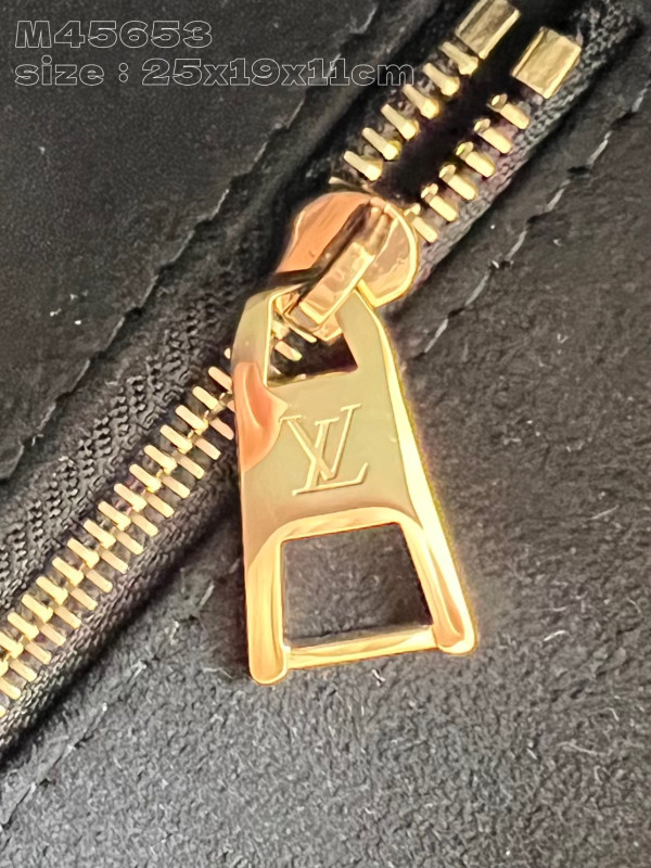 LOUIS VUITTON ONTHEGO PM [M45653] CELINE CHANEL ACCESSORIES LOEWE SHOES LOUIS VUITTON DIRO YSL OTHER BRAND HANDBAGS BALENCIAGA BOTTEGA VENETA GOYARD HERMES BURBERRY VALENTINO GUCCI FENDI MIUMIU CHLOE PRADA BVLGARI SUITCASE NEW ARRIVAL 