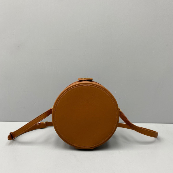 CELIN* MEDIUM TAMBOUR BAG [CELIN*137] CELINE CHANEL ACCESSORIES LOEWE SHOES LOUIS VUITTON DIRO YSL OTHER BRAND HANDBAGS BALENCIAGA BOTTEGA VENETA GOYARD HERMES BURBERRY VALENTINO GUCCI FENDI MIUMIU CHLOE PRADA BVLGARI SUITCASE NEW ARRIVAL 