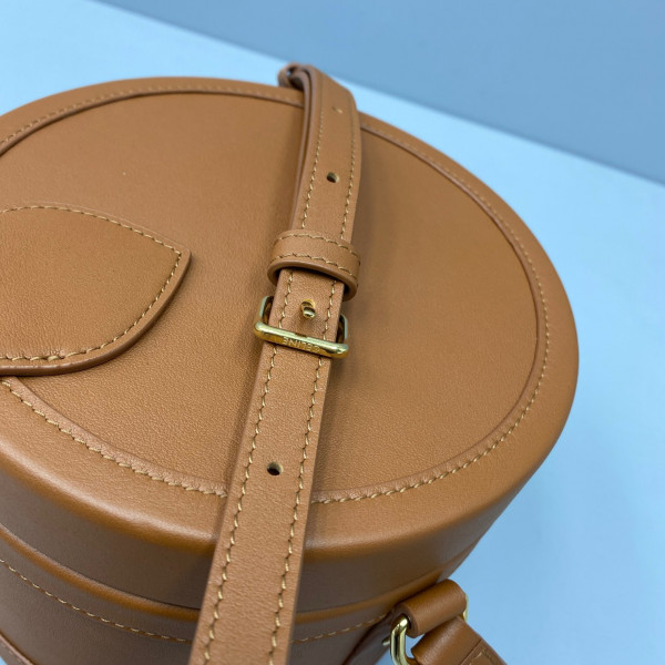 CELIN* MEDIUM TAMBOUR BAG [CELIN*137] CELINE CHANEL ACCESSORIES LOEWE SHOES LOUIS VUITTON DIRO YSL OTHER BRAND HANDBAGS BALENCIAGA BOTTEGA VENETA GOYARD HERMES BURBERRY VALENTINO GUCCI FENDI MIUMIU CHLOE PRADA BVLGARI SUITCASE NEW ARRIVAL 