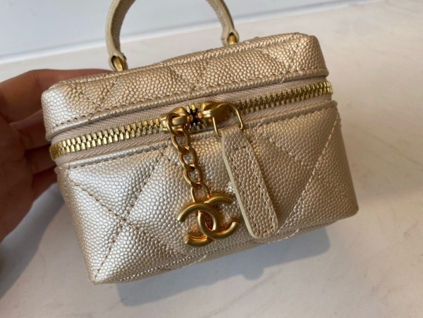 CL SMALL VANITY WITH CHAIN [AP2194-4] CELINE CHANEL ACCESSORIES LOEWE SHOES LOUIS VUITTON DIRO YSL OTHER BRAND HANDBAGS BALENCIAGA BOTTEGA VENETA GOYARD HERMES BURBERRY VALENTINO GUCCI FENDI MIUMIU CHLOE PRADA BVLGARI SUITCASE NEW ARRIVAL 