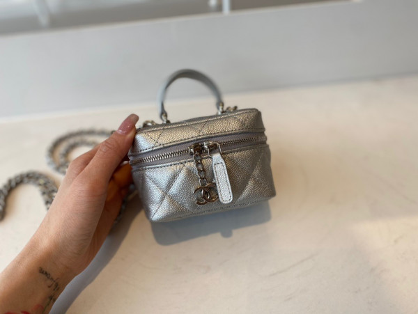 CL SMALL VANITY WITH CHAIN [AP2194-3] CELINE CHANEL ACCESSORIES LOEWE SHOES LOUIS VUITTON DIRO YSL OTHER BRAND HANDBAGS BALENCIAGA BOTTEGA VENETA GOYARD HERMES BURBERRY VALENTINO GUCCI FENDI MIUMIU CHLOE PRADA BVLGARI SUITCASE NEW ARRIVAL 