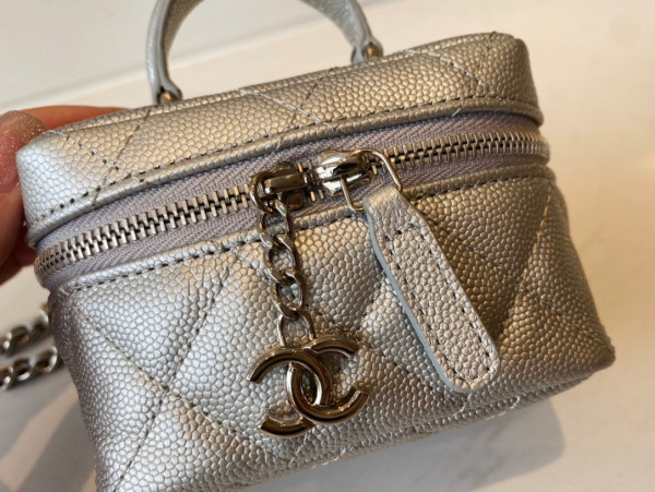 CL SMALL VANITY WITH CHAIN [AP2194-3] CELINE CHANEL ACCESSORIES LOEWE SHOES LOUIS VUITTON DIRO YSL OTHER BRAND HANDBAGS BALENCIAGA BOTTEGA VENETA GOYARD HERMES BURBERRY VALENTINO GUCCI FENDI MIUMIU CHLOE PRADA BVLGARI SUITCASE NEW ARRIVAL 