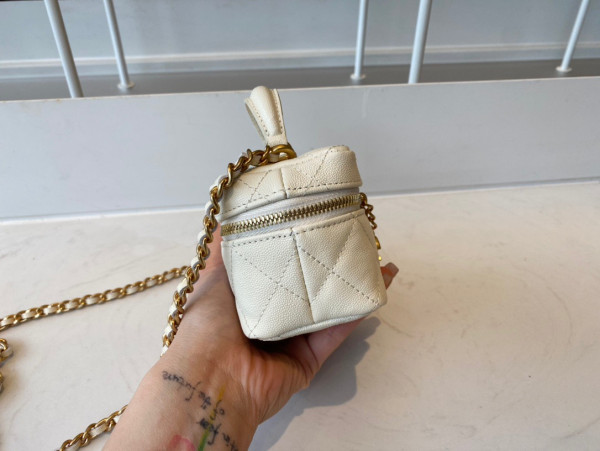 CL SMALL VANITY WITH CHAIN [AP2194-2] CELINE CHANEL ACCESSORIES LOEWE SHOES LOUIS VUITTON DIRO YSL OTHER BRAND HANDBAGS BALENCIAGA BOTTEGA VENETA GOYARD HERMES BURBERRY VALENTINO GUCCI FENDI MIUMIU CHLOE PRADA BVLGARI SUITCASE NEW ARRIVAL 
