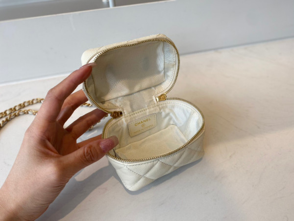 CL SMALL VANITY WITH CHAIN [AP2194-2] CELINE CHANEL ACCESSORIES LOEWE SHOES LOUIS VUITTON DIRO YSL OTHER BRAND HANDBAGS BALENCIAGA BOTTEGA VENETA GOYARD HERMES BURBERRY VALENTINO GUCCI FENDI MIUMIU CHLOE PRADA BVLGARI SUITCASE NEW ARRIVAL 