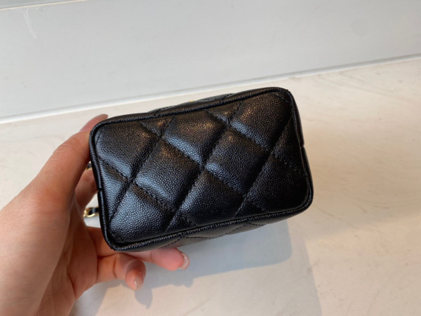 CL SMALL VANITY WITH CHAIN [AP2194-1] CELINE CHANEL ACCESSORIES LOEWE SHOES LOUIS VUITTON DIRO YSL OTHER BRAND HANDBAGS BALENCIAGA BOTTEGA VENETA GOYARD HERMES BURBERRY VALENTINO GUCCI FENDI MIUMIU CHLOE PRADA BVLGARI SUITCASE NEW ARRIVAL 
