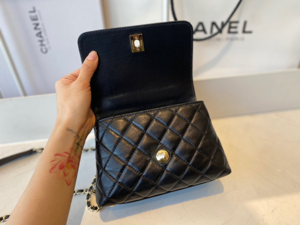 CL MINI FLAP BAG WITH TOP HANDLE [AS2215-10] CELINE CHANEL ACCESSORIES LOEWE SHOES LOUIS VUITTON DIRO YSL OTHER BRAND HANDBAGS BALENCIAGA BOTTEGA VENETA GOYARD HERMES BURBERRY VALENTINO GUCCI FENDI MIUMIU CHLOE PRADA BVLGARI SUITCASE NEW ARRIVAL 