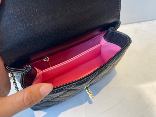 CL MINI FLAP BAG WITH TOP HANDLE [AS2215-10] CELINE CHANEL ACCESSORIES LOEWE SHOES LOUIS VUITTON DIRO YSL OTHER BRAND HANDBAGS BALENCIAGA BOTTEGA VENETA GOYARD HERMES BURBERRY VALENTINO GUCCI FENDI MIUMIU CHLOE PRADA BVLGARI SUITCASE NEW ARRIVAL 