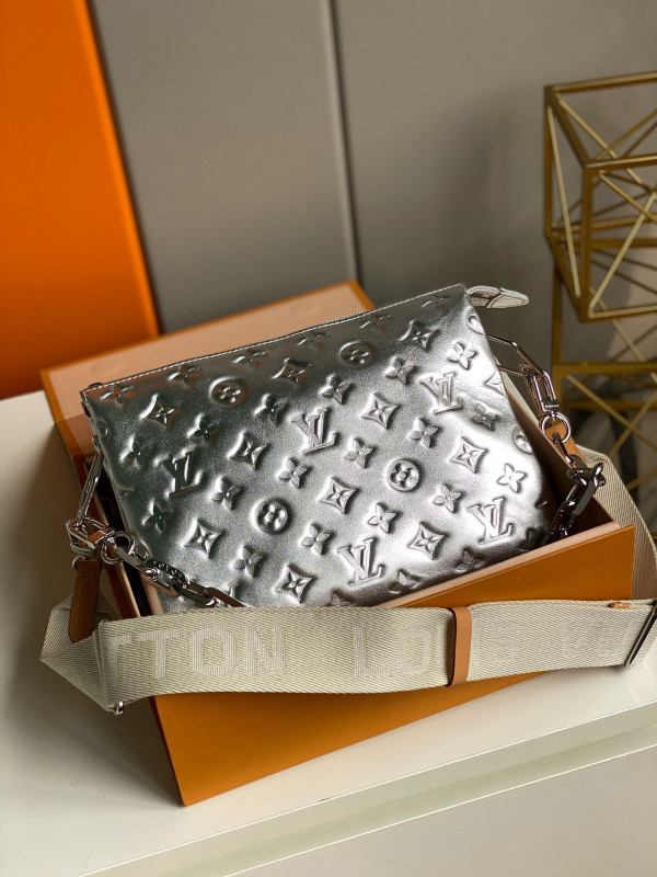 (image for) LOUIS VUITTON COUSSIN PM