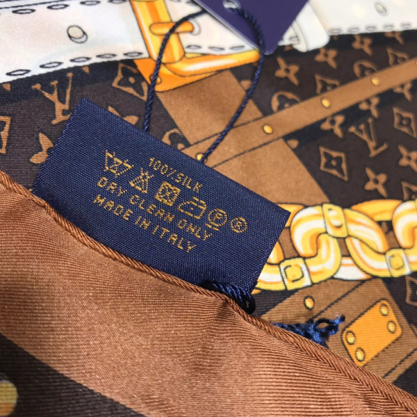 LOUIS VUITTON SCARF [Louis844] CELINE CHANEL ACCESSORIES LOEWE SHOES LOUIS VUITTON DIRO YSL OTHER BRAND HANDBAGS BALENCIAGA BOTTEGA VENETA GOYARD HERMES BURBERRY VALENTINO GUCCI FENDI MIUMIU CHLOE PRADA BVLGARI SUITCASE NEW ARRIVAL 