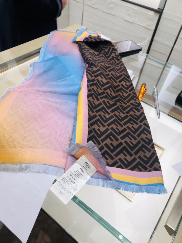 FENDI SCARF [Fendi295] CELINE CHANEL ACCESSORIES LOEWE SHOES LOUIS VUITTON DIRO YSL OTHER BRAND HANDBAGS BALENCIAGA BOTTEGA VENETA GOYARD HERMES BURBERRY VALENTINO GUCCI FENDI MIUMIU CHLOE PRADA BVLGARI SUITCASE NEW ARRIVAL 