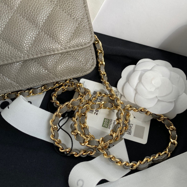 CL CHAIN WALLET CAVIAR NEW EDITION [Chanle1677] CELINE CHANEL ACCESSORIES LOEWE SHOES LOUIS VUITTON DIRO YSL OTHER BRAND HANDBAGS BALENCIAGA BOTTEGA VENETA GOYARD HERMES BURBERRY VALENTINO GUCCI FENDI MIUMIU CHLOE PRADA BVLGARI SUITCASE NEW ARRIVAL 