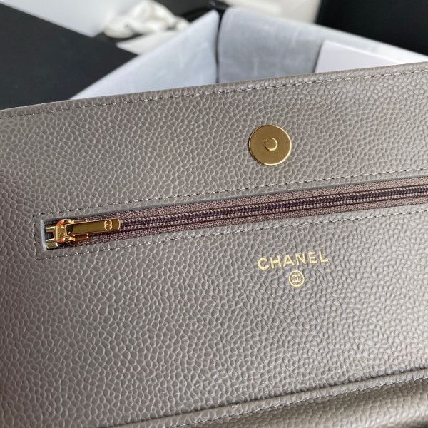 CL CHAIN WALLET CAVIAR NEW EDITION [Chanle1677] CELINE CHANEL ACCESSORIES LOEWE SHOES LOUIS VUITTON DIRO YSL OTHER BRAND HANDBAGS BALENCIAGA BOTTEGA VENETA GOYARD HERMES BURBERRY VALENTINO GUCCI FENDI MIUMIU CHLOE PRADA BVLGARI SUITCASE NEW ARRIVAL 