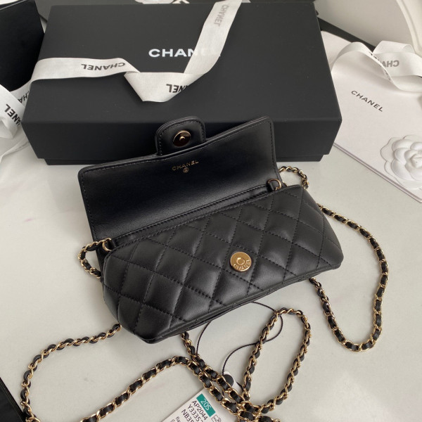 CL GLASSES CASE WITH CLASSIC CHAIN [AP2044-1] CELINE CHANEL ACCESSORIES LOEWE SHOES LOUIS VUITTON DIRO YSL OTHER BRAND HANDBAGS BALENCIAGA BOTTEGA VENETA GOYARD HERMES BURBERRY VALENTINO GUCCI FENDI MIUMIU CHLOE PRADA BVLGARI SUITCASE NEW ARRIVAL 