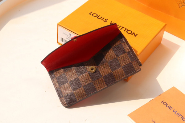 LOUIS VUITTON CARD HOLDER RECTO VERSO [N60406] CELINE CHANEL ACCESSORIES LOEWE SHOES LOUIS VUITTON DIRO YSL OTHER BRAND HANDBAGS BALENCIAGA BOTTEGA VENETA GOYARD HERMES BURBERRY VALENTINO GUCCI FENDI MIUMIU CHLOE PRADA BVLGARI SUITCASE NEW ARRIVAL 