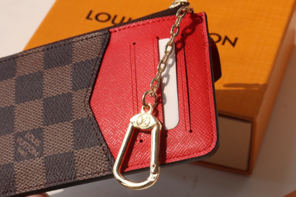 LOUIS VUITTON CARD HOLDER RECTO VERSO [N60406] CELINE CHANEL ACCESSORIES LOEWE SHOES LOUIS VUITTON DIRO YSL OTHER BRAND HANDBAGS BALENCIAGA BOTTEGA VENETA GOYARD HERMES BURBERRY VALENTINO GUCCI FENDI MIUMIU CHLOE PRADA BVLGARI SUITCASE NEW ARRIVAL 