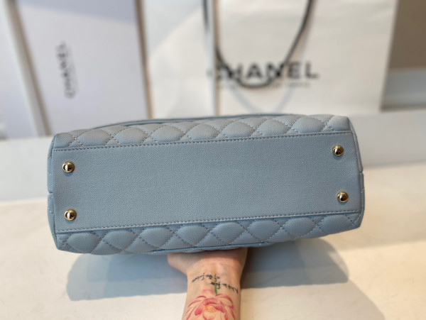 CL HANDLE BAG [Chanle1647] CELINE CHANEL ACCESSORIES LOEWE SHOES LOUIS VUITTON DIRO YSL OTHER BRAND HANDBAGS BALENCIAGA BOTTEGA VENETA GOYARD HERMES BURBERRY VALENTINO GUCCI FENDI MIUMIU CHLOE PRADA BVLGARI SUITCASE NEW ARRIVAL 