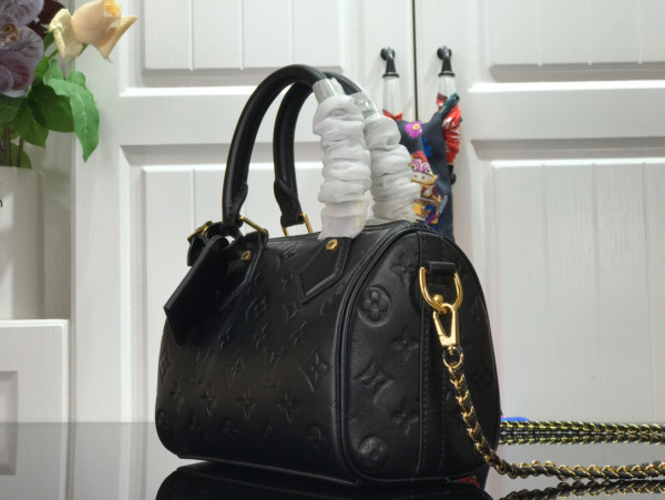 LOUIS VUITTON SPEEDY BB [M57111] CELINE CHANEL ACCESSORIES LOEWE SHOES LOUIS VUITTON DIRO YSL OTHER BRAND HANDBAGS BALENCIAGA BOTTEGA VENETA GOYARD HERMES BURBERRY VALENTINO GUCCI FENDI MIUMIU CHLOE PRADA BVLGARI SUITCASE NEW ARRIVAL 